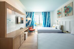 Universal's Endless Summer Resort - Surfside Inn and Suites