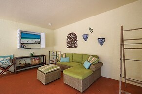 Sunkissed 3 Bedroom Townhouse by RedAwning