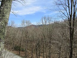 Sugar Mountain Drive 1866 6 Bedroom Home by RedAwning