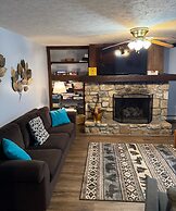 Briarcliff C_11 3 Bedroom Condo by RedAwning