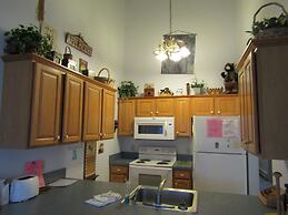 Briarcliff C_11 3 Bedroom Condo by RedAwning