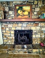 The Crest 200-j 1 Bedroom Condo by RedAwning