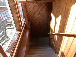 The Crest 200-j 1 Bedroom Condo by RedAwning