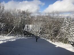 Skyleaf E_17 2 Bedroom Condo by RedAwning