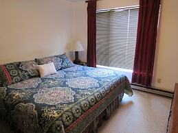 Cozt Downstairs Skyleaf D1 Condo by RedAwning