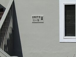 Cozt Downstairs Skyleaf D1 Condo by RedAwning