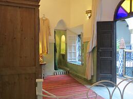 Riad Maizie