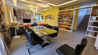 Super Cheap Homestay