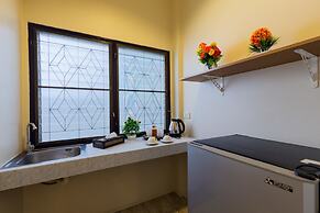 Batic House By Sharaya Hotel