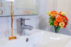 Batic House By Sharaya Hotel