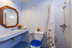 Batic House By Sharaya Hotel