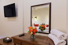 Batic House By Sharaya Hotel