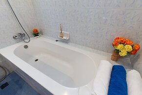 Batic House By Sharaya Hotel