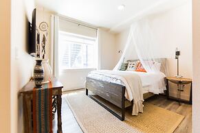 Bishop Arts Hotel by Qresorts.