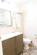 Bishop Arts Hotel by Qresorts.