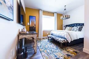 Bishop Arts Hotel by Qresorts.