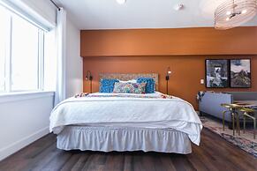 Bishop Arts Hotel by Qresorts.