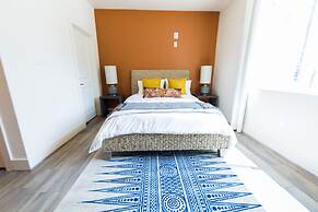 Bishop Arts Hotel by Qresorts.