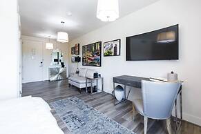 Bishop Arts Hotel by Qresorts.