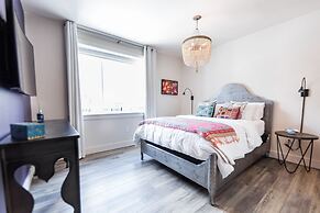 Bishop Arts Hotel by Qresorts.