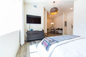 Bishop Arts Hotel by Qresorts.