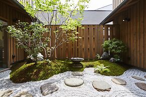 utsuwa Designed Hostel