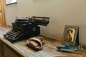 utsuwa Designed Hostel