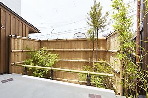 utsuwa Designed Hostel