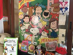 Lodge Charlie Brown