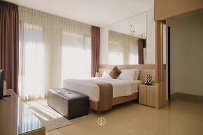 Narwastu Hill View 6BR Villa with a Private Pool