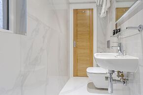 Alexander Apartments