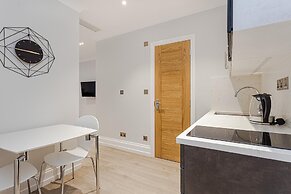 Alexander Apartments