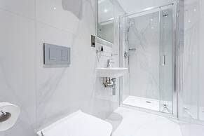 Alexander Apartments