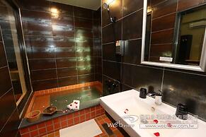 Ruo Shui Hotspring Hotel