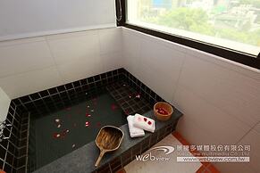 Ruo Shui Hotspring Hotel