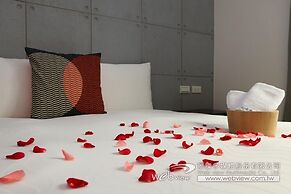 Ruo Shui Hotspring Hotel