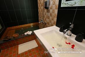 Ruo Shui Hotspring Hotel