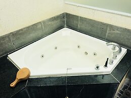 Ho Young Hotspring Hotel