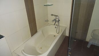 Hotel Diplomat Residency