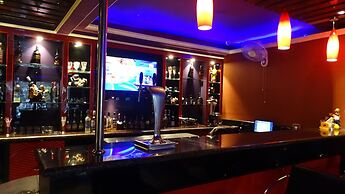 Hotel Diplomat Residency