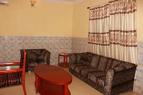 Carlcon Hotel
