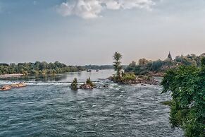 Hotel Bundelkhand Riverside