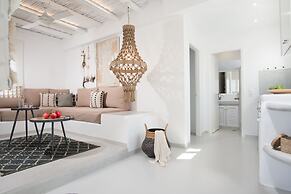 Perla Suites - Delmar Collection