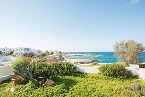 Perla Suites - Delmar Collection