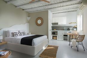 Perla Suites - Delmar Collection