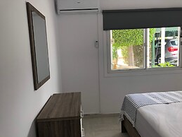 Long Beach Gardens 1