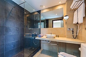 White Olive Premium Laganas - All Inclusive