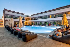 White Olive Premium Laganas - All Inclusive