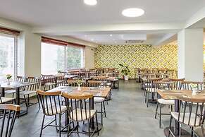 White Olive Premium Laganas - All Inclusive