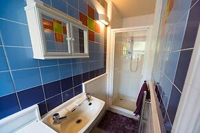 Compton Guest House